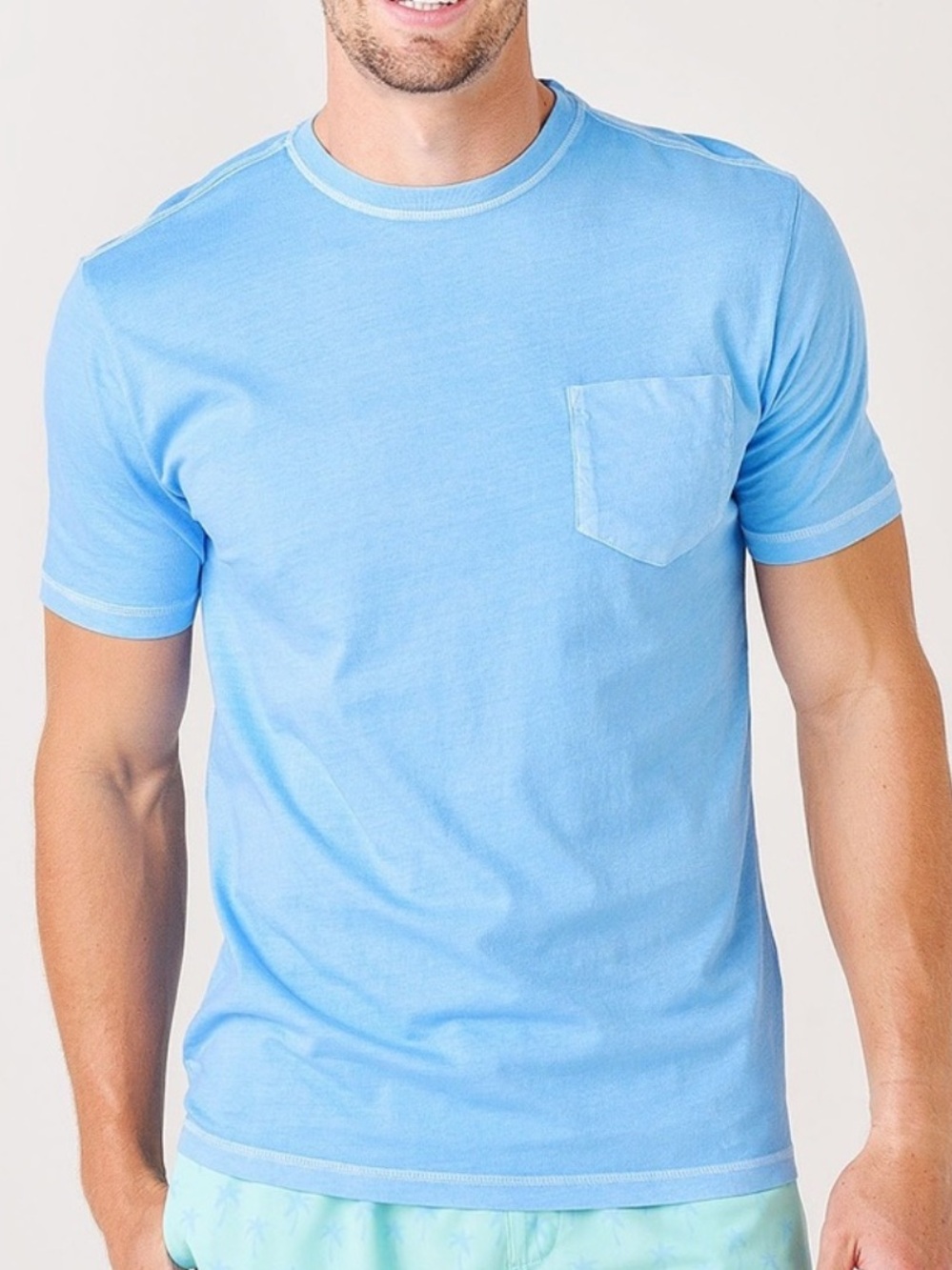 JOHNNIE-O Men's Light Blue Pocket Crewneck T‑Shirt! M